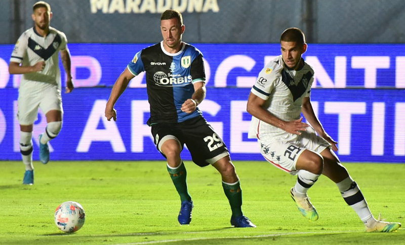 Banfield derrotó a Vélez con Pons como figura y clasificó a la Sudamericana 2022