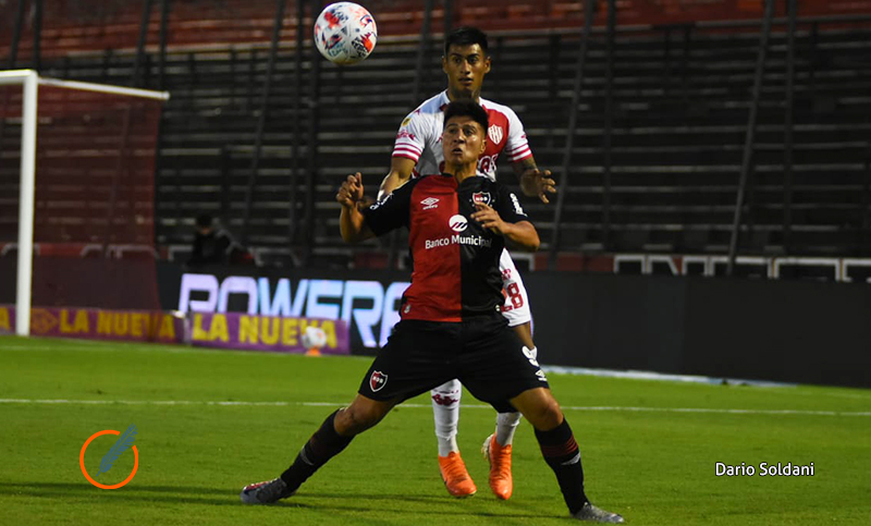 Newell’s y Unión igualaron sin goles en el debut de Burgos como DT