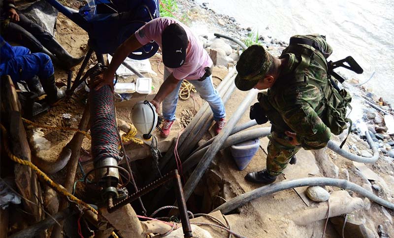 Al menos 15 mineros quedaron atrapados tras el derrumbe de una mina en Colombia