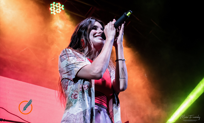 Natalie Pérez presentó su disco «Detox» en el Hipódromo rosarino