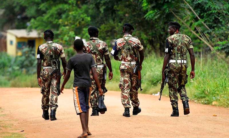 Hallan doce cuerpos de extranjeros decapitados en Mozambique