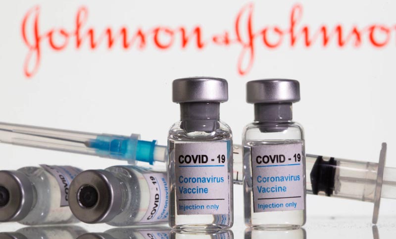 Las autoridades sanitarias de EEUU ponen freno a la vacuna de Johnson & Johnson