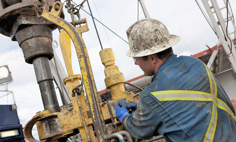 Los petroleros alcanzaron un 30 % de aumento salarial y suspendieron medidas de fuerza