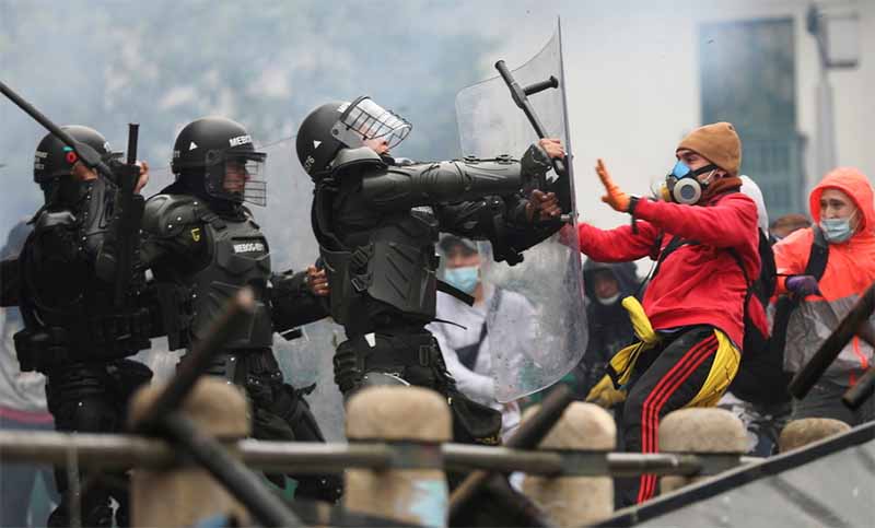 Continúan las protestas en Colombia en rechazo a la reforma fiscal