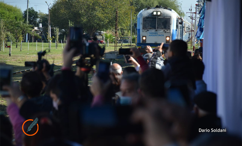 Tras 33 años, el tren de pasajeros volvió a parar en Serodino