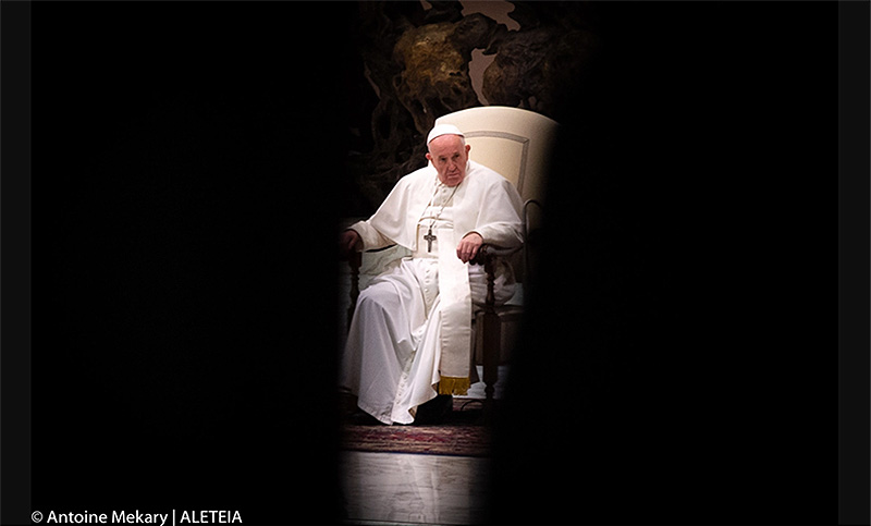 El Papa reformó la ley penal en la Iglesia para castigar abusos contra menores y adultos vulnerables