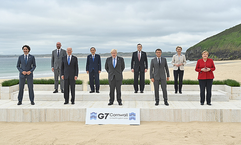 China acusa al G7 de «manipulación» tras sus críticas por los derechos humanos
