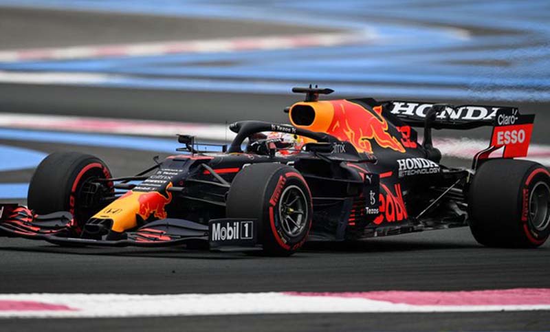 Max Verstappen se quedó con la pole position en Francia