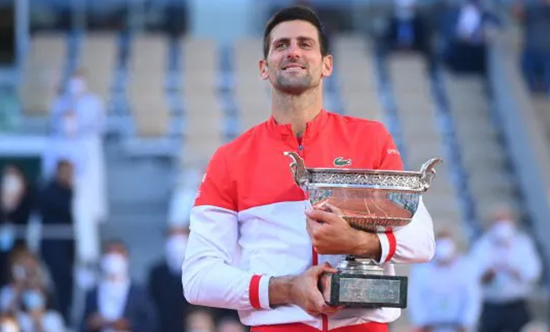 Djokovic es el nuevo campeón de Roland Garros tras revertir la final ante  Tsitsipas