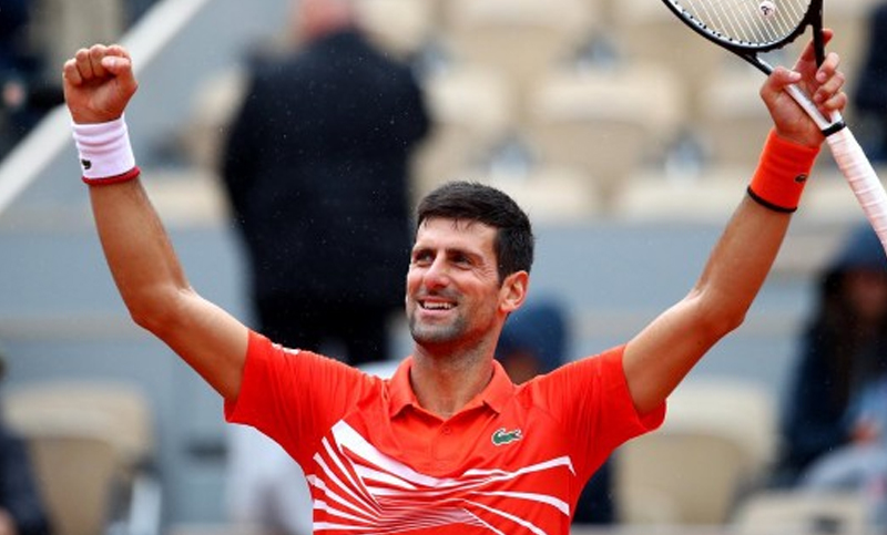 Djokovic quiere agigantar su leyenda ante el griego Tsitsipas