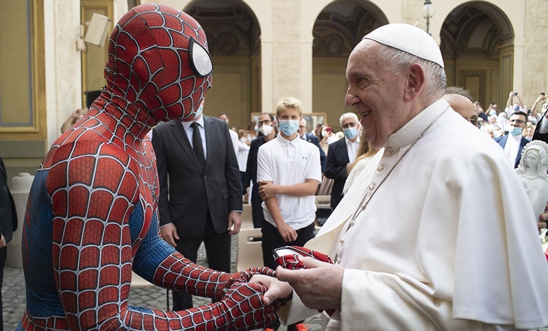 El Papa recibió al Hombre Araña