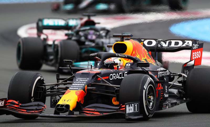 En un final emotivo, Verstappen se quedó con el Gran Premio de Francia