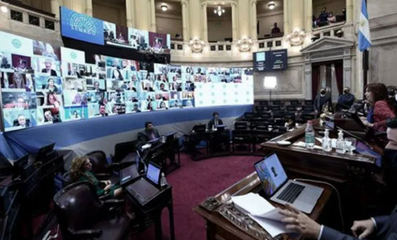 Cristina Fernández firmó un decreto para mantener las sesiones por videoconferencia