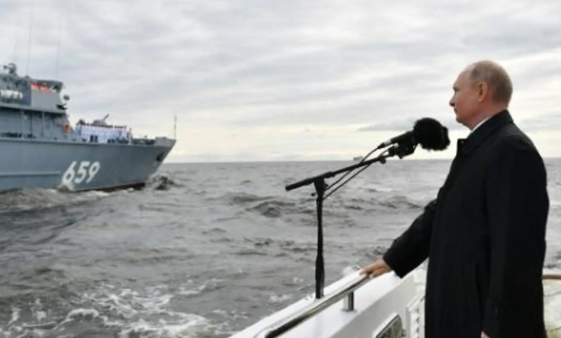 Putin afirmó que la flota de guerra rusa es capaz de detectar y destruir «cualquier objetivo»