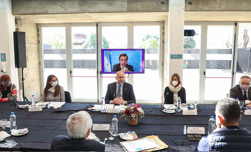 Prevención de femicidios: reunión de Perotti con ministros nacionales