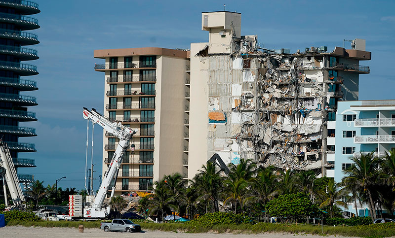 Sacaron otros ocho cuerpos del condominio de Miami y suman ya 36 los muertos
