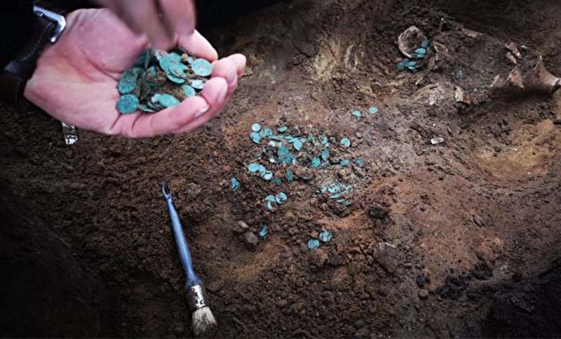Raras y preciosas: miles de monedas medievales desenterradas en Hungría