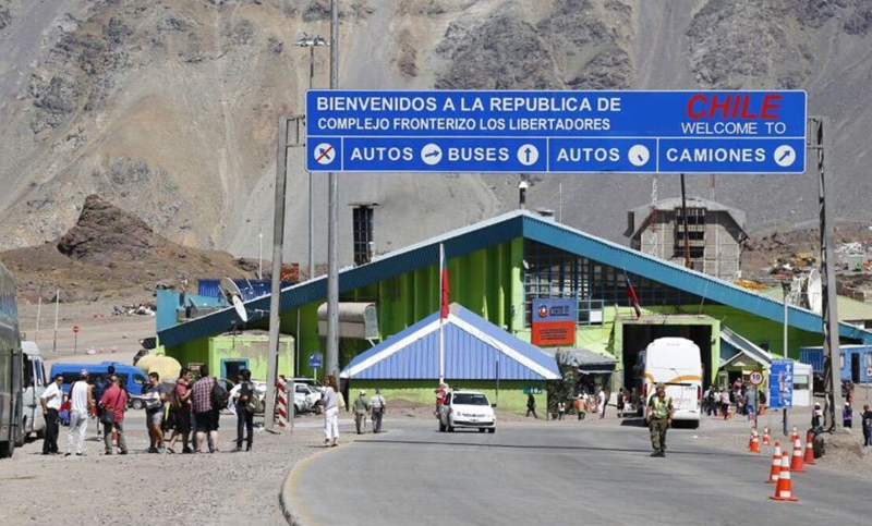 El Gobierno planea la reapertura de las fronteras con Chile y Uruguay