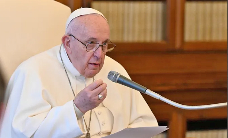 El Papa planteó que «no se tuvieron en cuenta todas las eventualidades» en la salida de Afganistán