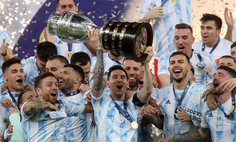 Argentina ascendió de puesto en el ránking Fifa, que mantiene un sorpresivo líder