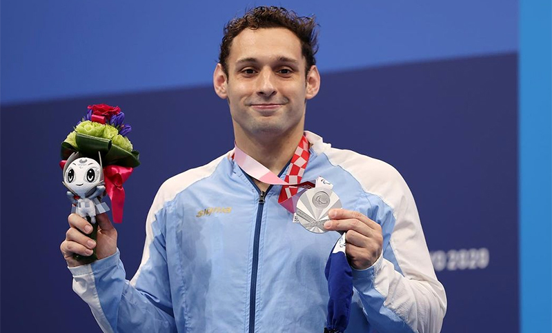 Nueva medalla rosarina: Pipo Carlomagno ganó la presea de plata en natación