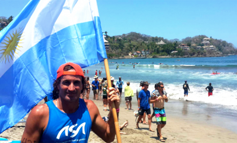 Murió el surfista argentino Carlos Di Pace tras caer de una ola en México