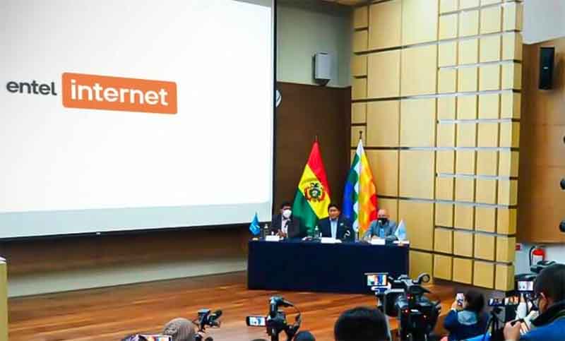 En Bolivia, la estatal Entel baja tarifas y sube la velocidad de internet