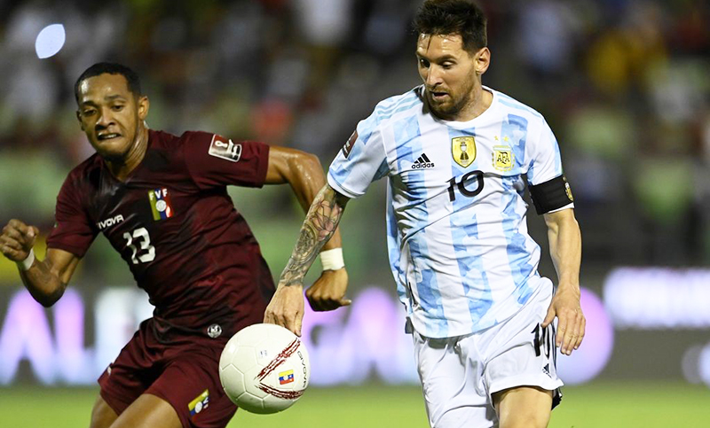 Argentina enfrenta a Bolivia con público y festejos por la obtención de la Copa América