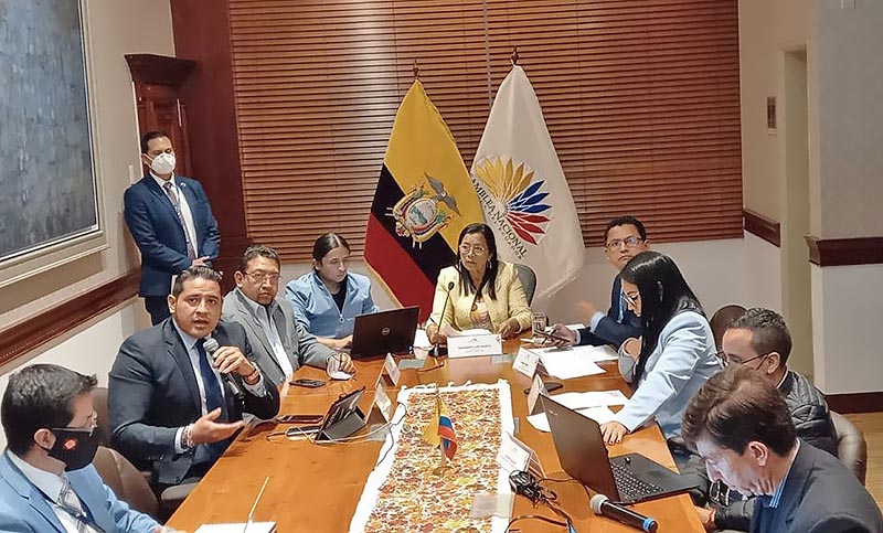El Parlamento de Ecuador devolvió una reforma laboral rechazada por sindicatos y movimientos sociales