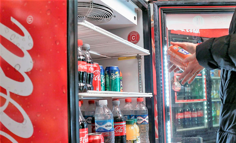 Kiosqueros denuncian faltante de bebidas de la línea Coca Cola que favorece a grandes cadenas