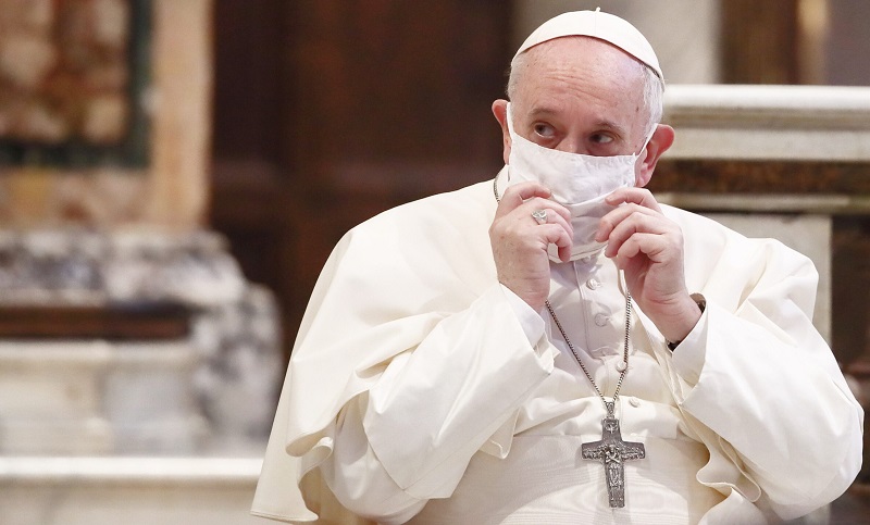 Informan que el papa Francisco recibió la tercera dosis de la vacuna contra el coronavirus
