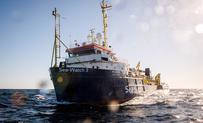 Barco rescata varias decenas más de migrantes náufragos en el Mediterráneo