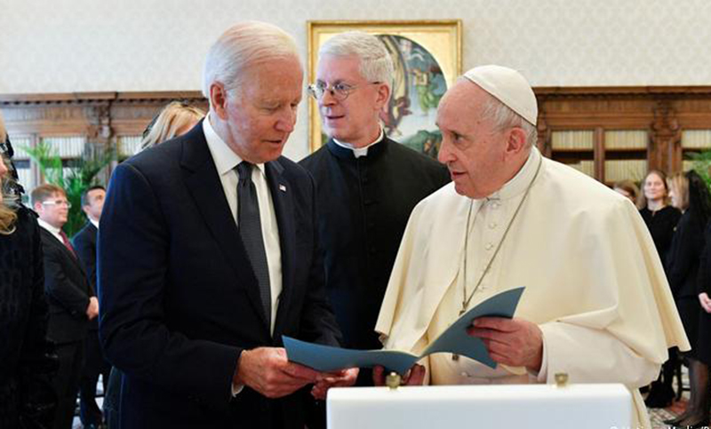 Biden, el Papa y las posibles razones de un malentendido
