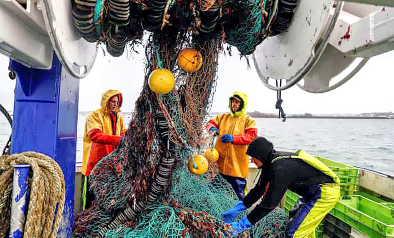 Reino Unido pide a Francia que retire sus amenazas en el conflicto pesquero posbrexit