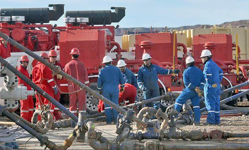Lanzan una huelga de 48 horas en los yacimientos petroleros de la cuenca neuquina