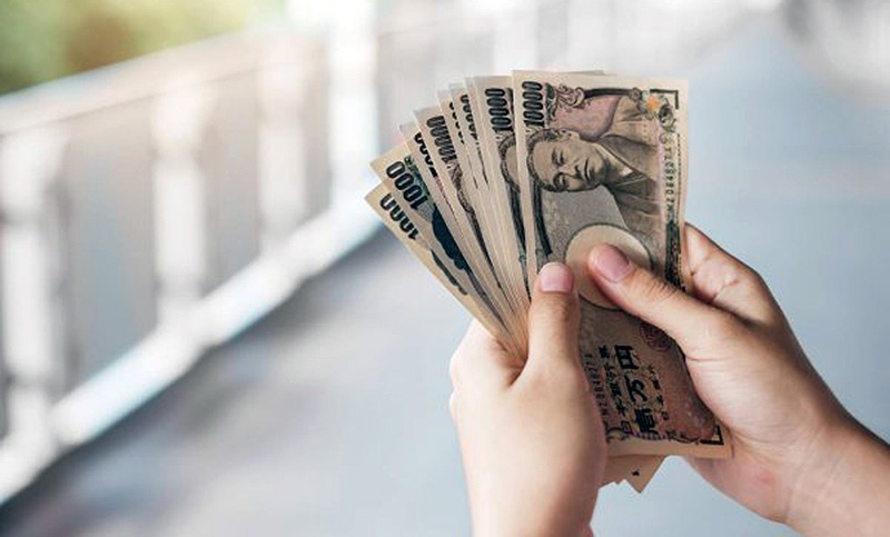 Japón dará casi 800 euros a los jóvenes en 2022 como estímulo a la economía