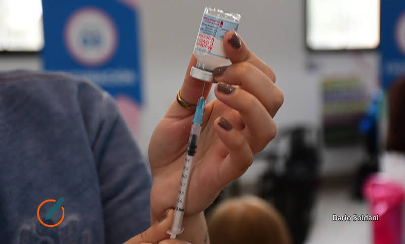 Arrancó la vacunación de refuerzo contra el Covid-19 en todo el país