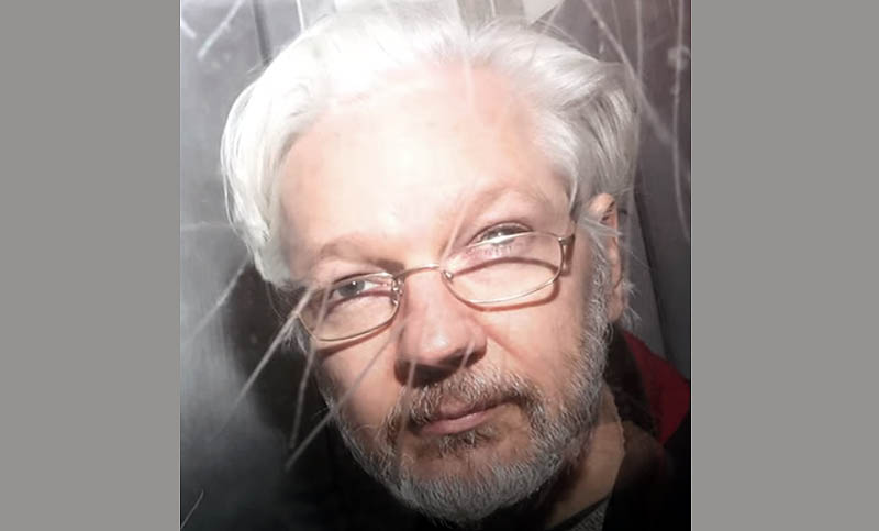 La Justicia británica revoca la decisión de no extraditar a Julian Assange a Estados Unidos