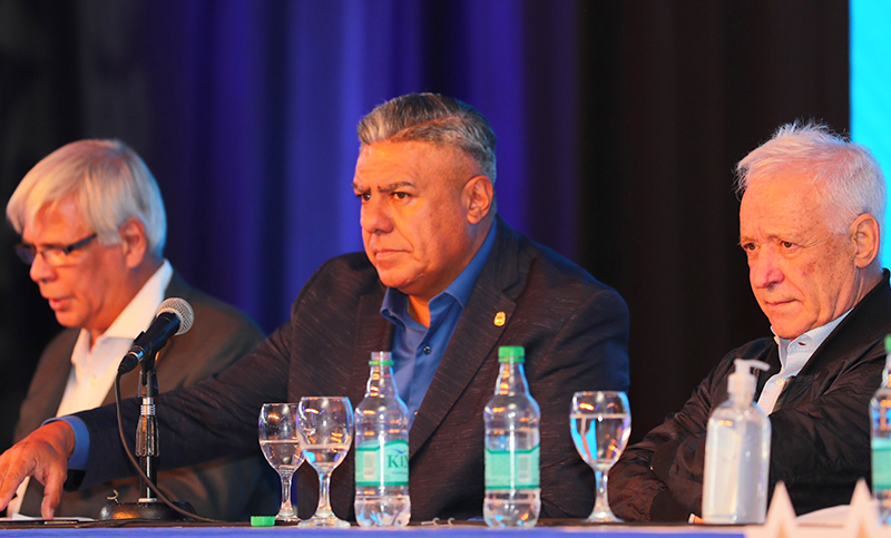 Tapia legitimó su continuidad en la AFA y proyecta un torneo de 22 clubes para el 2026