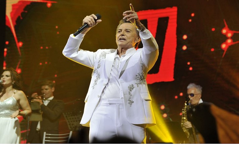 Palito Ortega comenzó su gira despedida en el Luna Park