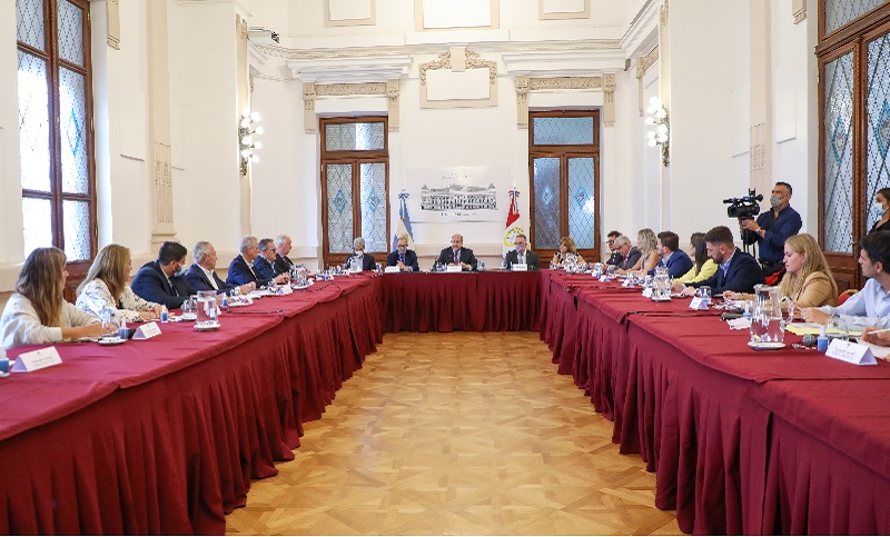 Perotti se reunió con legisladores nacionales para avanzar en el fortalecimiento de la Justicia Federal