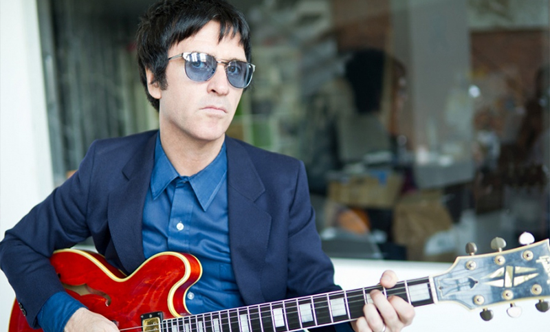 Johnny Marr continúa adelantando su próximo disco con un nuevo EP, «Fever Dreams Pt. 2»