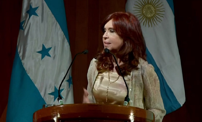 Cristina Kirchner en Honduras: “Ya no hacen falta golpes militares, ahora hay que conseguir jueces”
