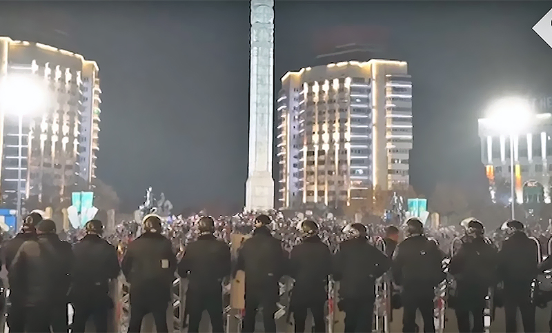 Fuertes protestas sin precedentes sacuden a Kazajistán por el encarecimiento del gas