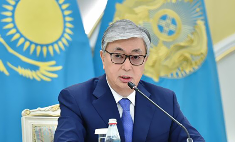 El presidente de Kazajistán anuncia la retirada de tropas rusas que llegaron por la ola de disturbios