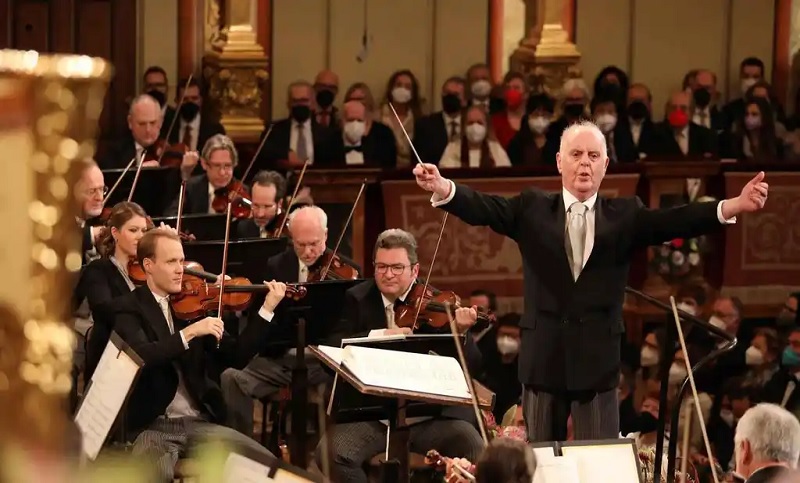 Barenboim encabezó la Filarmónica de Viena en concierto de Año Nuevo
