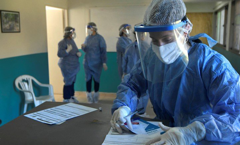 Otros 27 muertos y 73.319 nuevos contagios de coronavirus en la Argentina