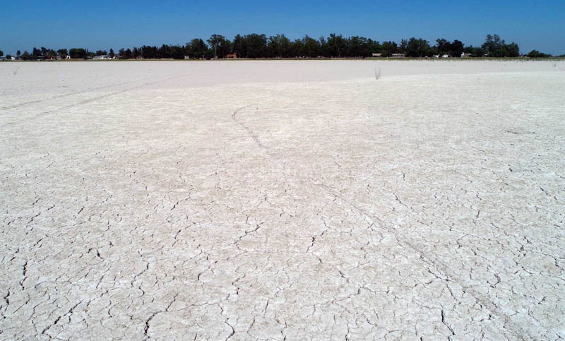 Se secó el espejo de agua de Laguna Paiva