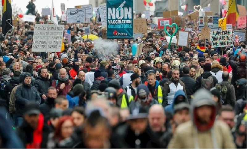 Bélgica: represión en una nueva protesta contra el pase sanitario