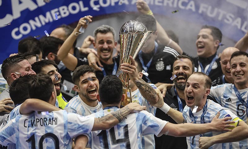 Argentina sufrió hasta el final, venció a Paraguay y se consagró campeón de América